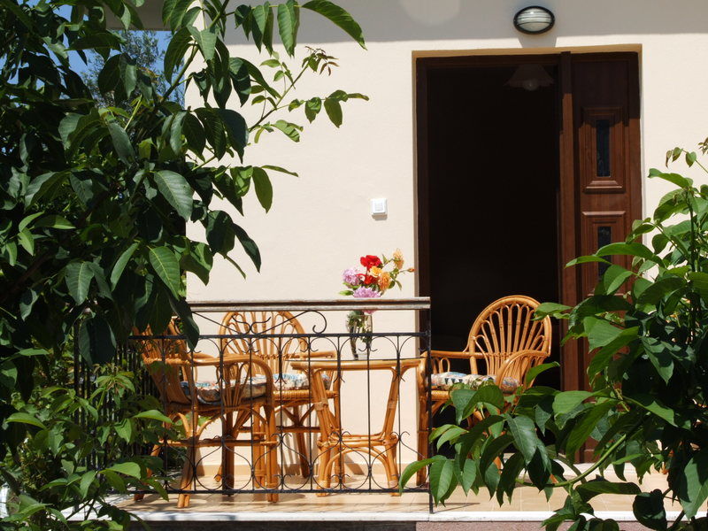 Nadia Apartments Molyvos Bagian luar foto